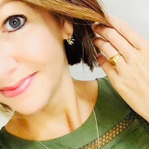 :: Stella & Dot | Ultra Dainty Renegade Mixed Metal Mini Hoops Retired - Picture 8 of 13